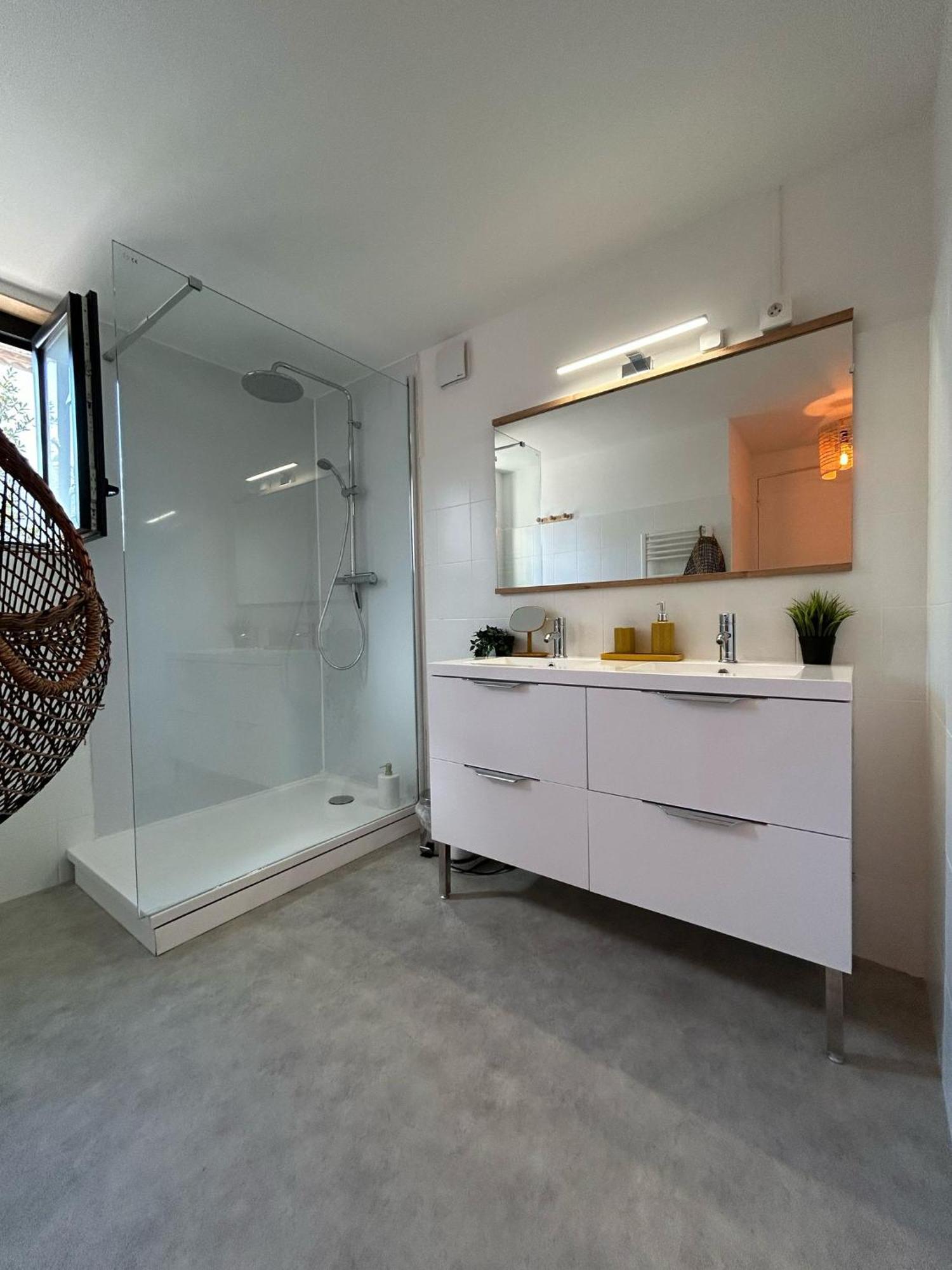 Holiday home Maison A Deux Pas Des Plages Avec Jardin, Terrasses Et Spa. *