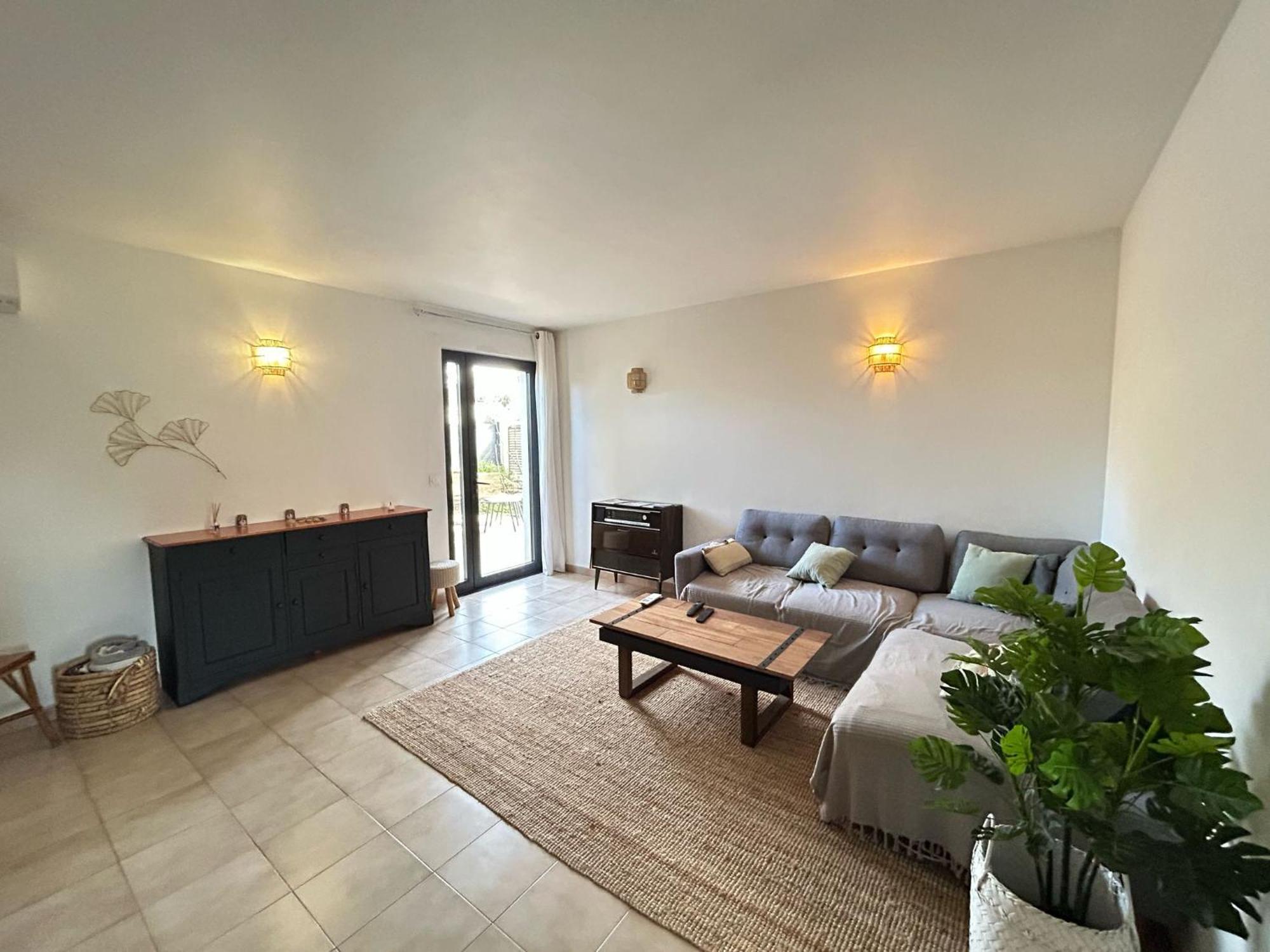 Maison A Deux Pas Des Plages Avec Jardin, Terrasses Et Spa. Meze
